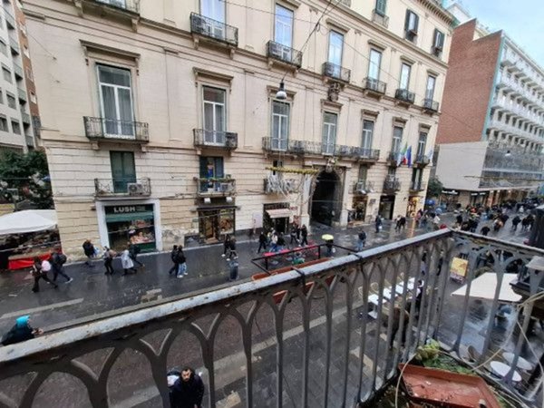 appartamento in affitto a Napoli in zona Stella