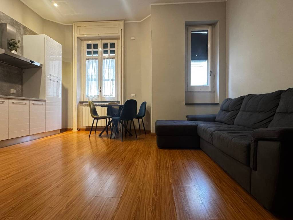 appartamento in affitto a Napoli in zona Chiaia