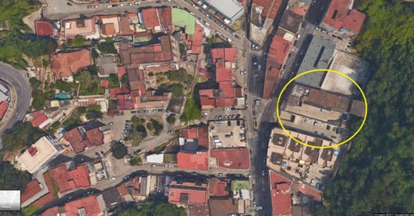 locale commerciale in affitto a Napoli