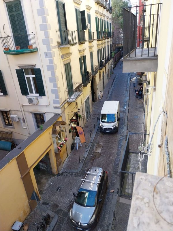 appartamento in affitto a Napoli in zona Chiaia