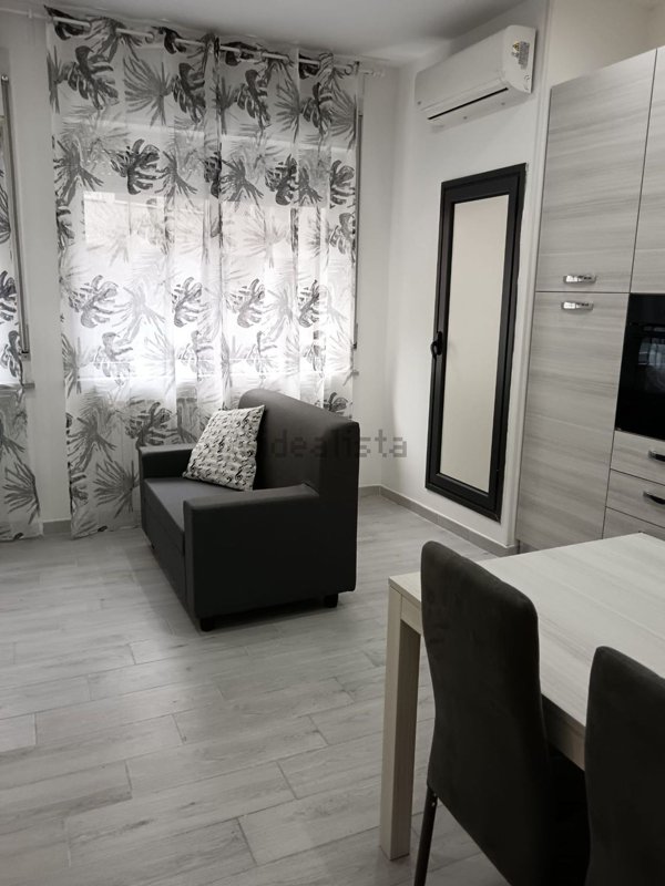 appartamento in affitto a Napoli in zona Capodimonte / Colli Aminei