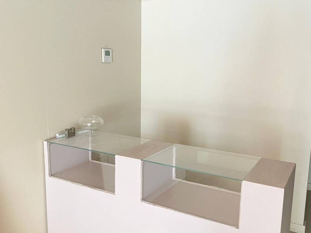 negozio in affitto a Napoli in zona Chiaia