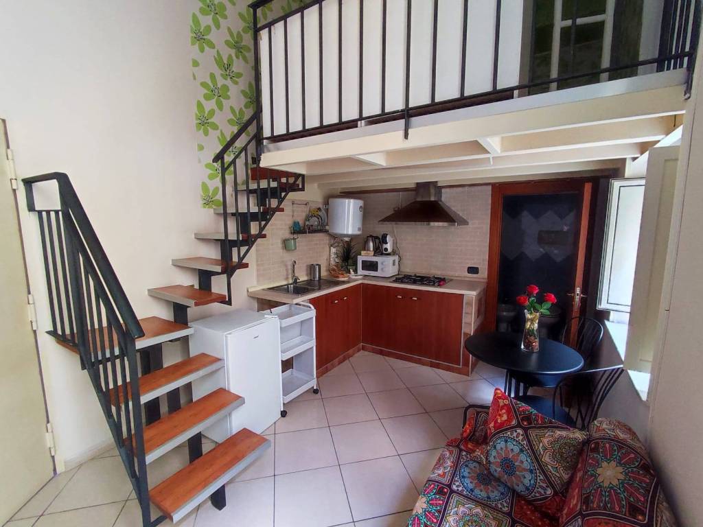 appartamento in affitto a Napoli in zona Pendino / San Giuseppe