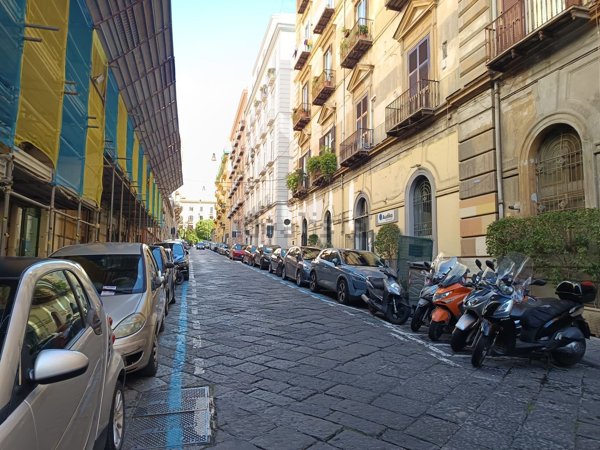 appartamento in affitto a Napoli in zona Chiaia