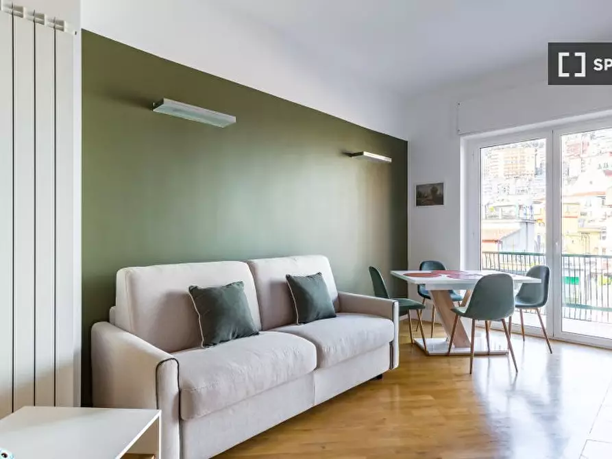 appartamento in affitto a Napoli in zona Chiaia