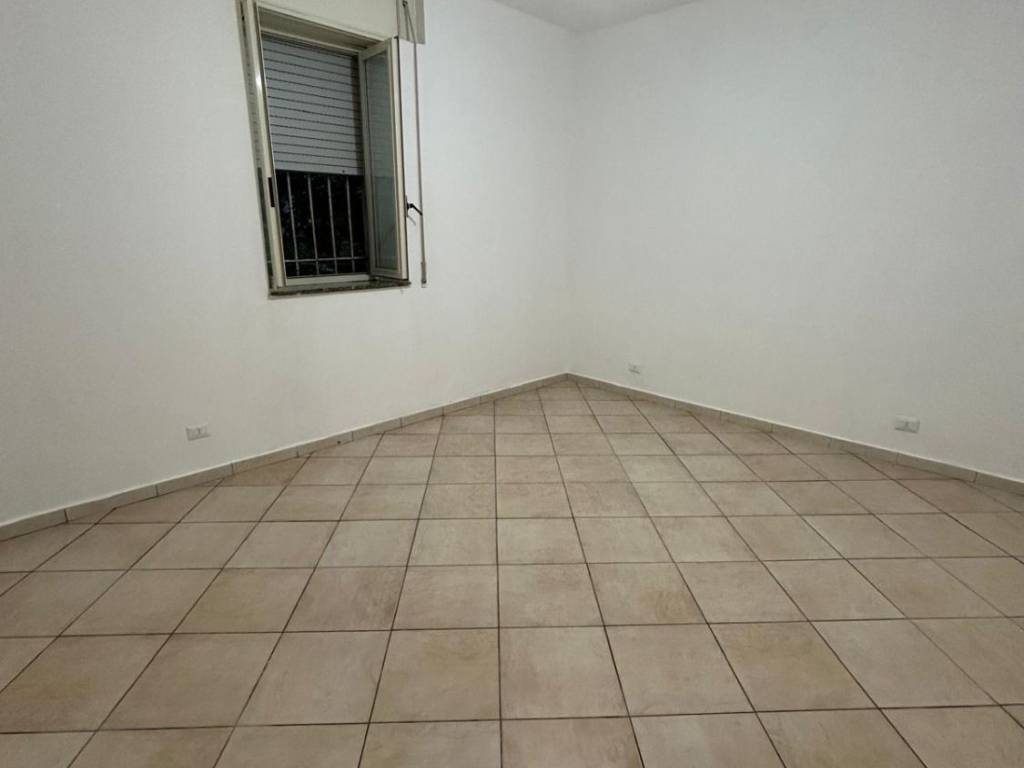 appartamento in affitto a Napoli in zona Stella