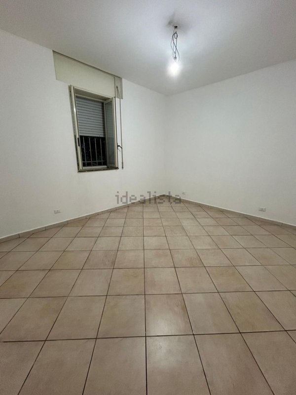 appartamento in affitto a Napoli in zona Stella