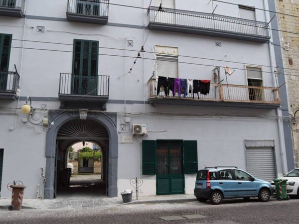 negozio in affitto a Napoli in zona San Giovanni a Teduccio