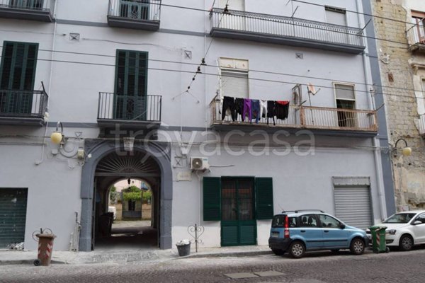 negozio in affitto a Napoli in zona San Giovanni a Teduccio
