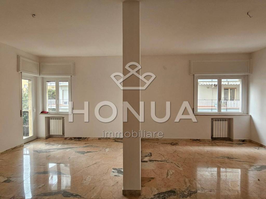 appartamento in affitto a Napoli in zona Arenella