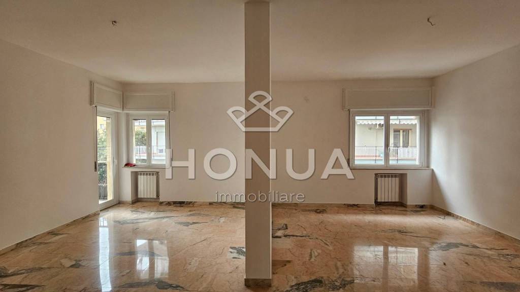 appartamento in affitto a Napoli in zona Arenella