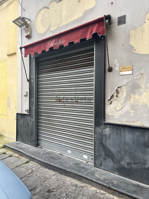locale commerciale in affitto a Napoli in zona Secondigliano