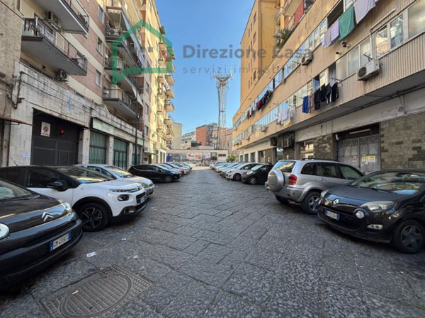 locale commerciale in affitto a Napoli in zona Vicaria