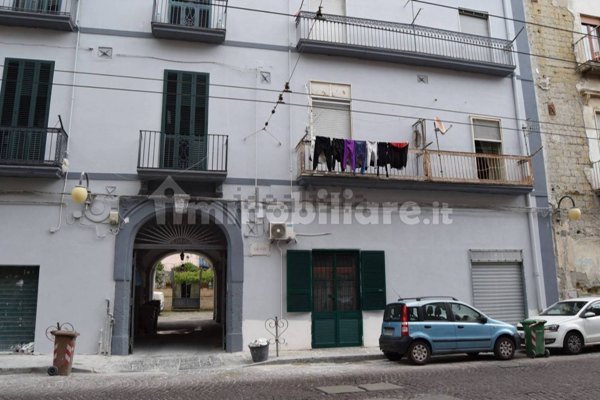 locale commerciale in affitto a Napoli in zona San Giovanni a Teduccio