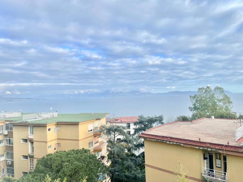 appartamento in affitto a Napoli in zona Posillipo