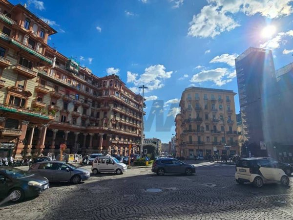 appartamento in affitto a Napoli in zona Chiaia