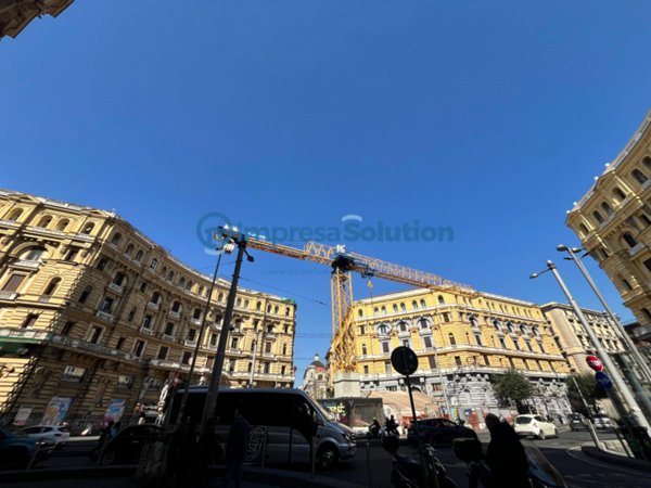 negozio in affitto a Napoli in zona Pendino / San Giuseppe