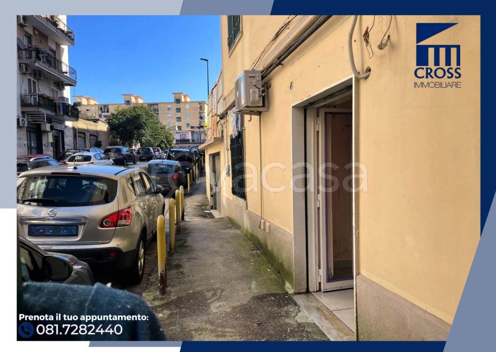 negozio in affitto a Napoli in zona Soccavo