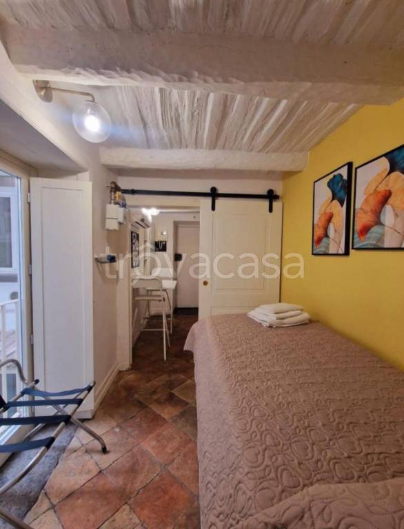 monolocale in affitto a Napoli