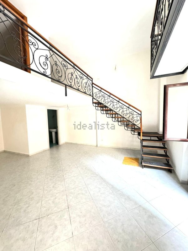 locale commerciale in affitto a Napoli in zona Pianura