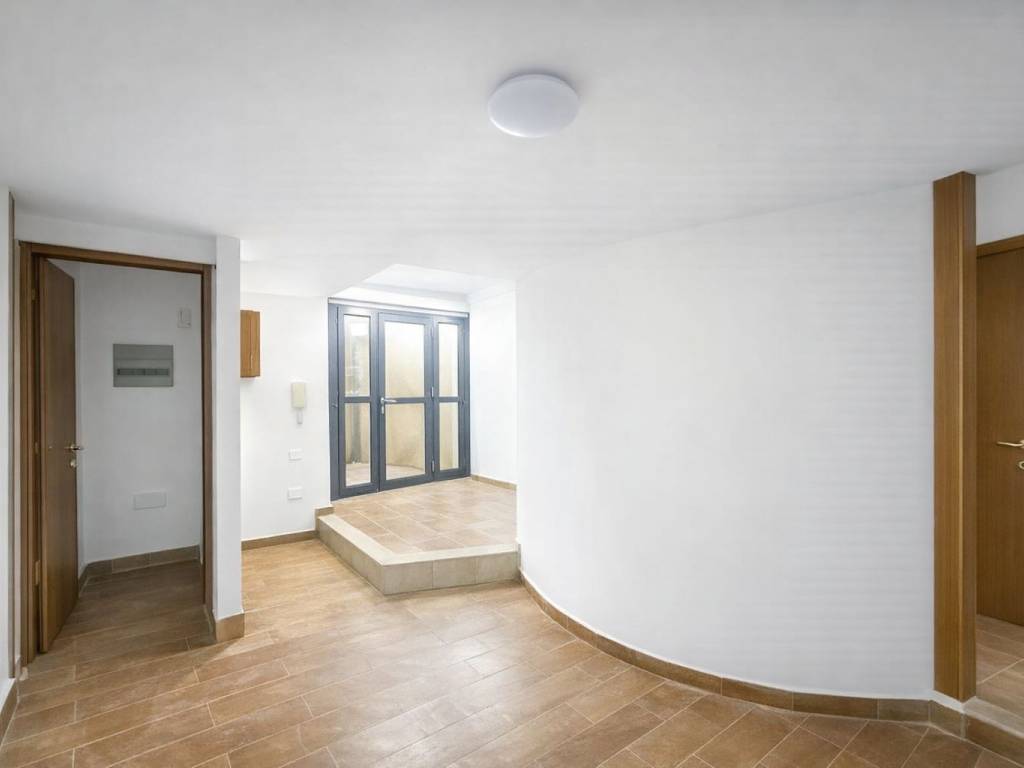 negozio in affitto a Napoli in zona Fuorigrotta