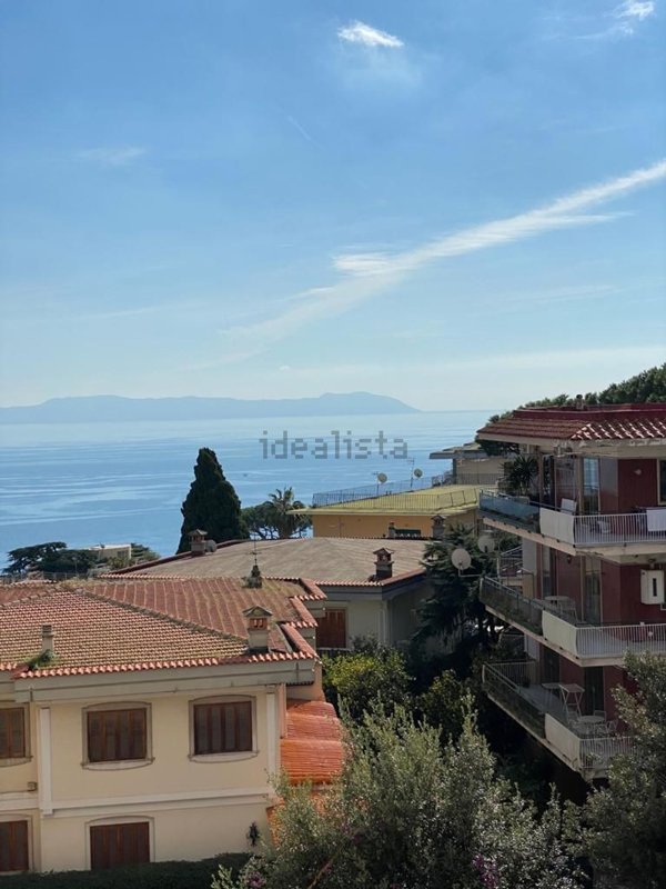 appartamento in affitto a Napoli in zona Posillipo
