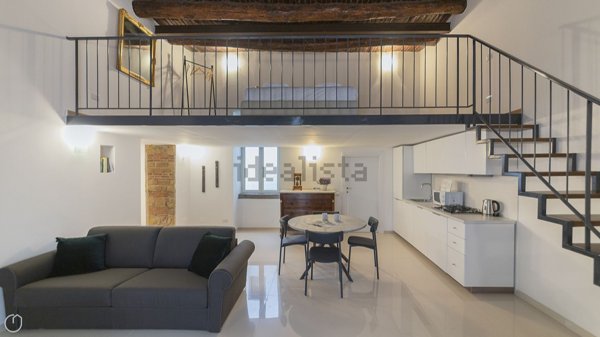 appartamento in affitto a Napoli in zona Mercato