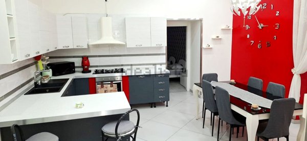 appartamento in affitto a Napoli in zona Stella