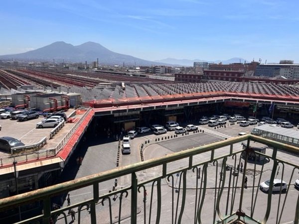 ufficio in affitto a Napoli in zona Pendino / San Giuseppe