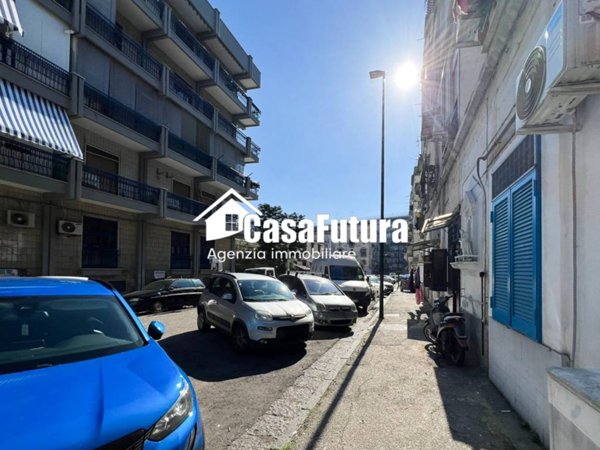 appartamento in affitto a Napoli in zona San Carlo all'Arena