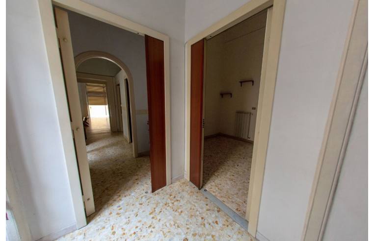 appartamento in affitto a Napoli in zona Stella