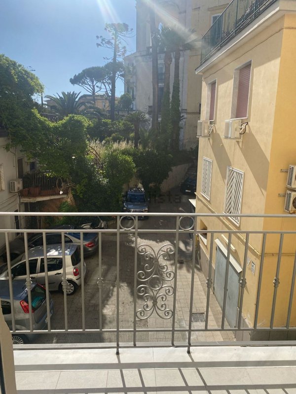 ufficio in affitto a Napoli in zona Vomero