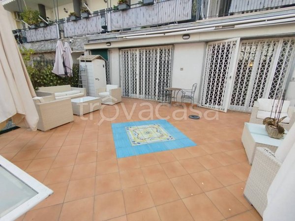 appartamento in affitto a Napoli in zona Posillipo