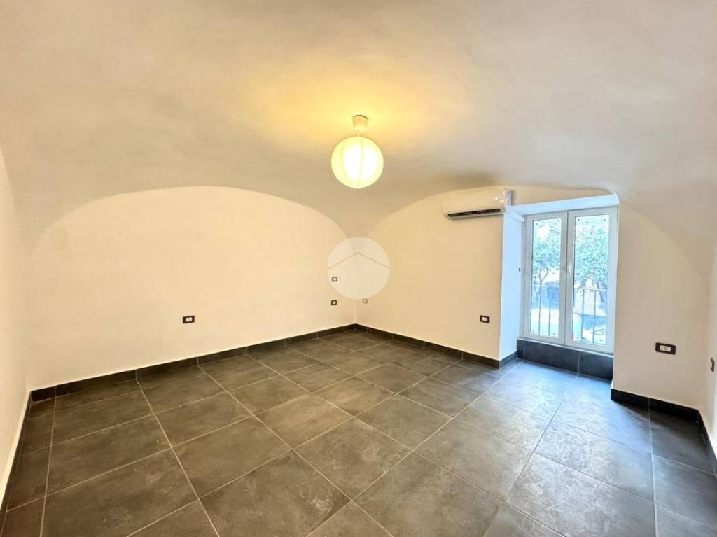 appartamento in affitto a Napoli in zona Stella