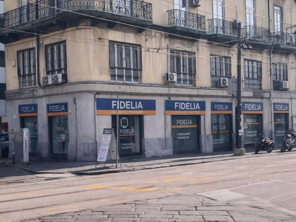 negozio in affitto a Napoli in zona Pendino / San Giuseppe