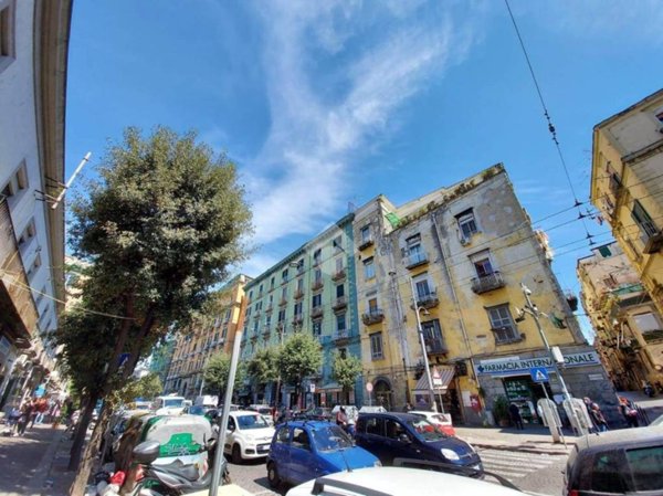 appartamento in affitto a Napoli in zona Stella
