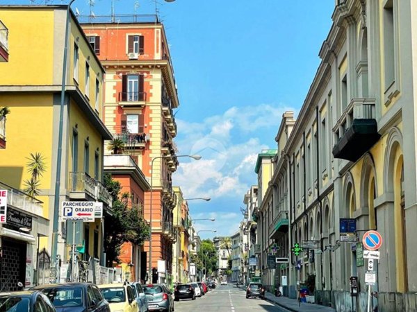 appartamento in affitto a Napoli in zona Chiaia
