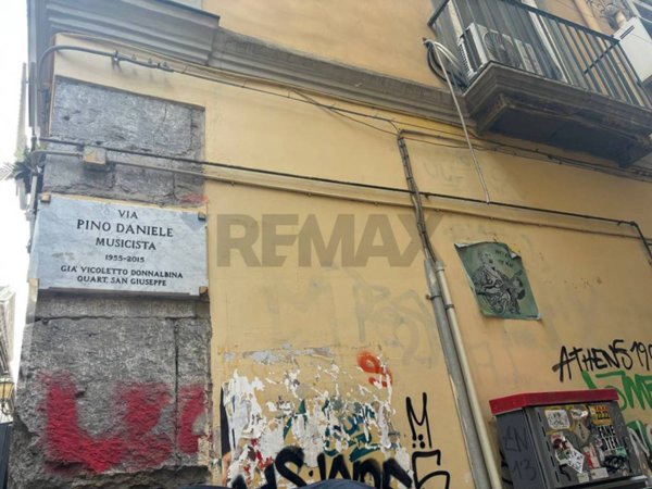 appartamento in affitto a Napoli in zona Stella
