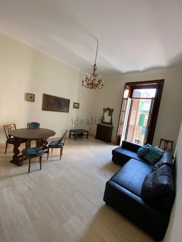 appartamento in affitto a Napoli in zona Pendino / San Giuseppe