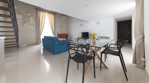 appartamento in affitto a Napoli in zona Mercato