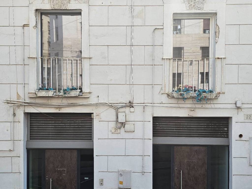 negozio in affitto a Napoli