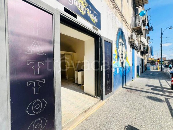 negozio in affitto a Napoli in zona Poggioreale
