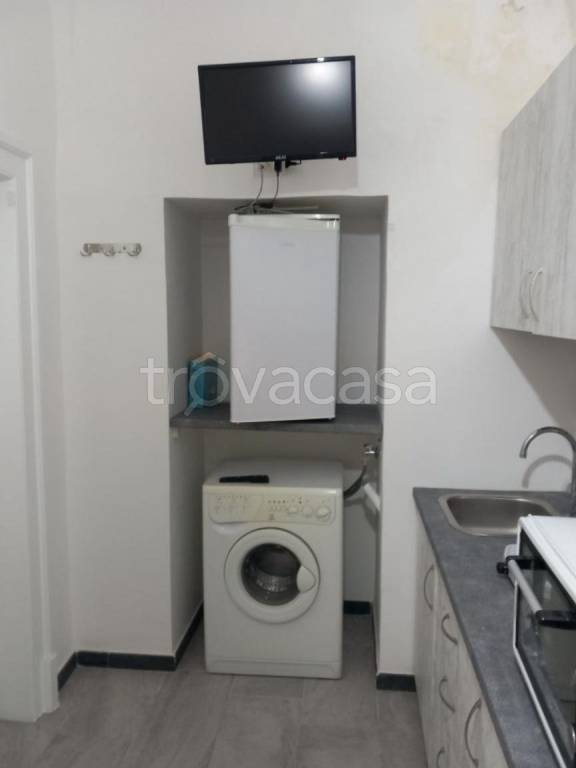 monolocale in affitto a Napoli in zona Stella