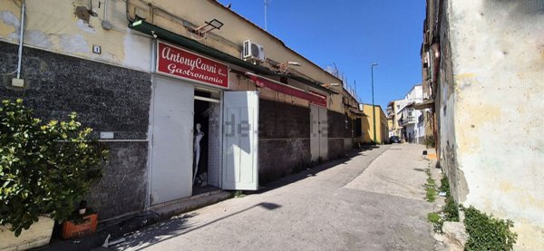 bivano in affitto a Napoli in zona Secondigliano