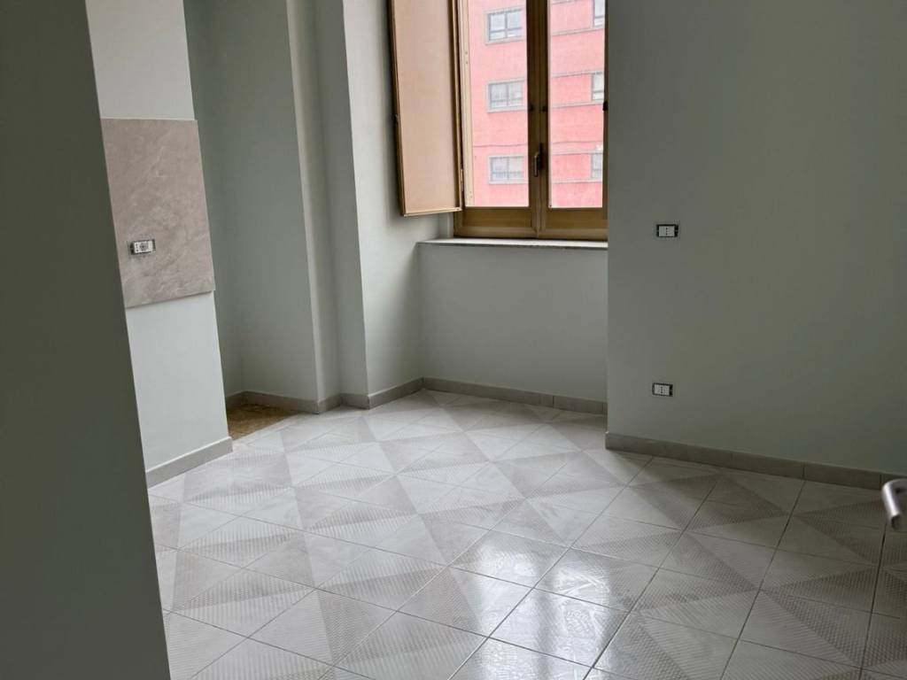 appartamento in affitto a Napoli in zona Stella