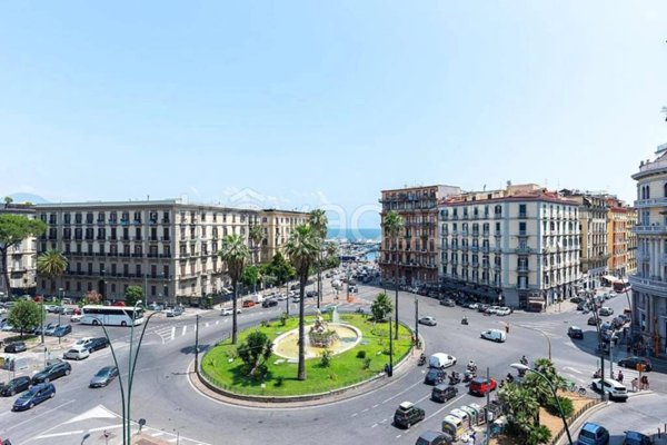 appartamento in affitto a Napoli in zona Chiaia