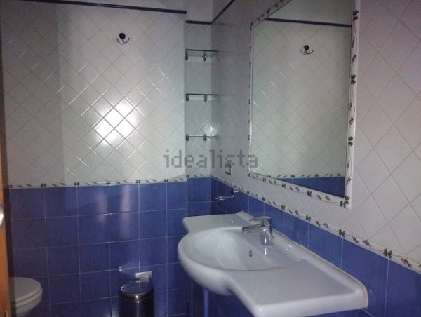 ufficio in affitto a Napoli in zona Chiaia