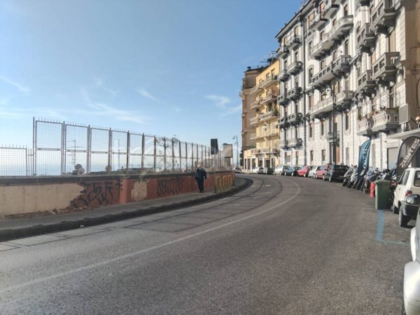 appartamento in affitto a Napoli in zona Chiaia