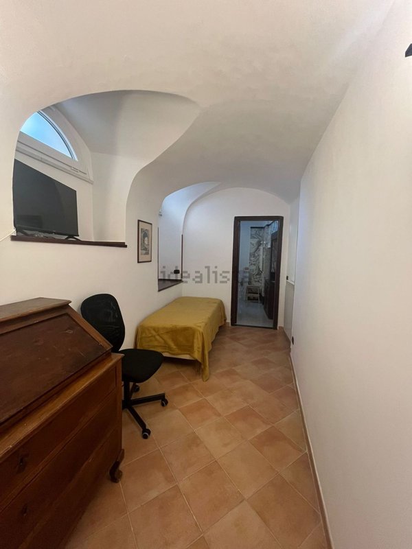 appartamento in affitto a Napoli in zona Chiaia