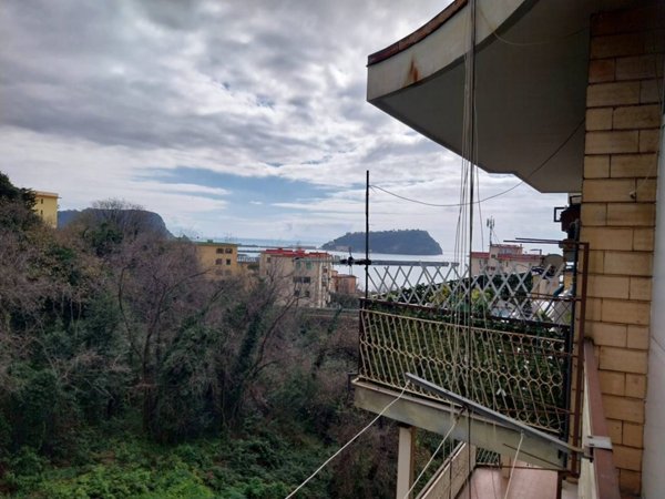 appartamento in affitto a Napoli in zona Bagnoli